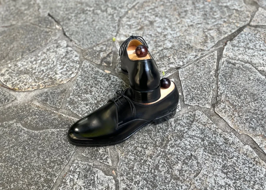 VASS London 3-eyelet Fの側面とヒール(著者私物)