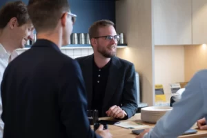 プロ視点 ユニクロのスーツ メンズの感動 ウールセットアップの評判 安っぽい 十分 Shollworks ショルワークス