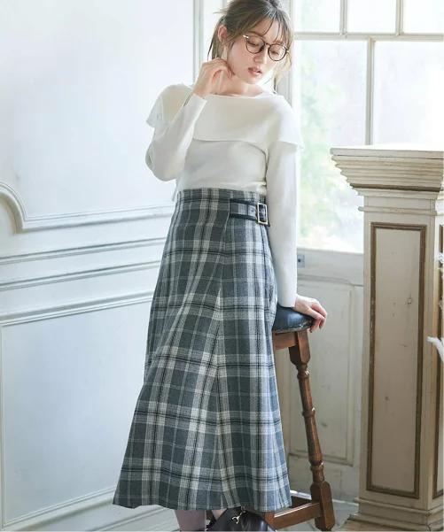 fx8374 01 1 - 【2023年最新】今、流行りのレディース服をプロが解説！トレンドファッションは？【20～40代】