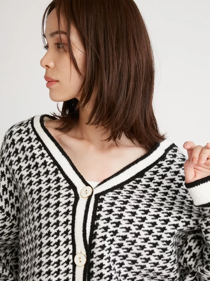 image 2022 10 12T224639.801 675x900 - 【2023年最新】今、流行りのレディース服をプロが解説！トレンドファッションは？【20～40代】