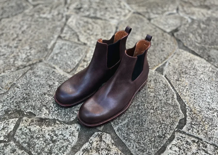 GUIDI & ROSELLINIのブラウンチェルシーブーツ