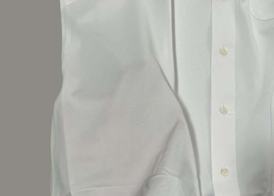 アイシャツ(i-shirt)の透け感の様子
