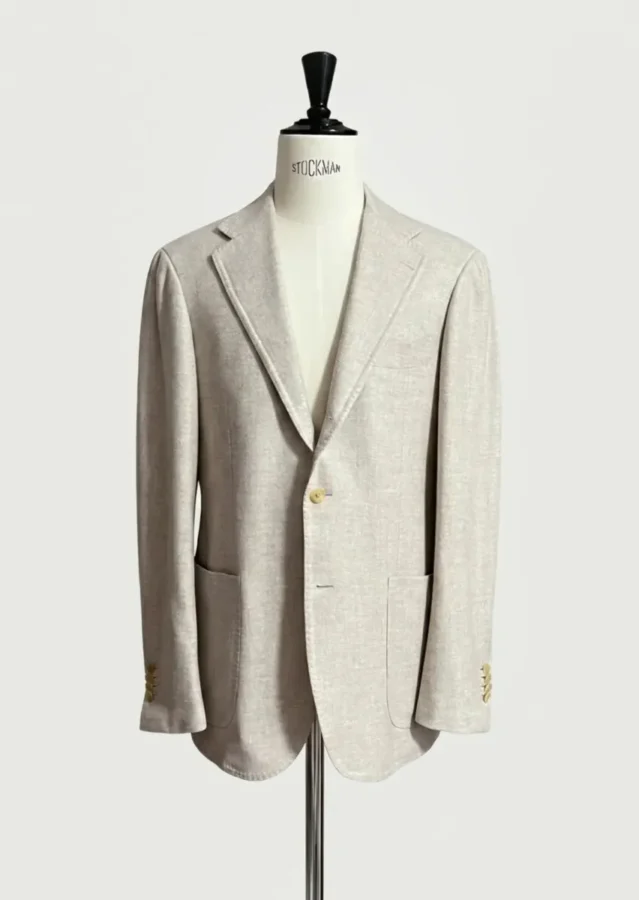 私物のリングヂャケットマイスター、無染色カシミヤのジャケットの全体画像。モデルは「254」、色はベージュ。